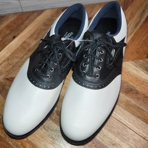 NWOT FootJoy Golf Shoes Womens Size 9M White Black Saddle Oxford Soft Spike Flaw